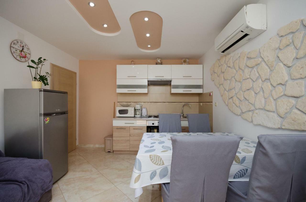 Apartments Mirjana Lopar Exterior foto