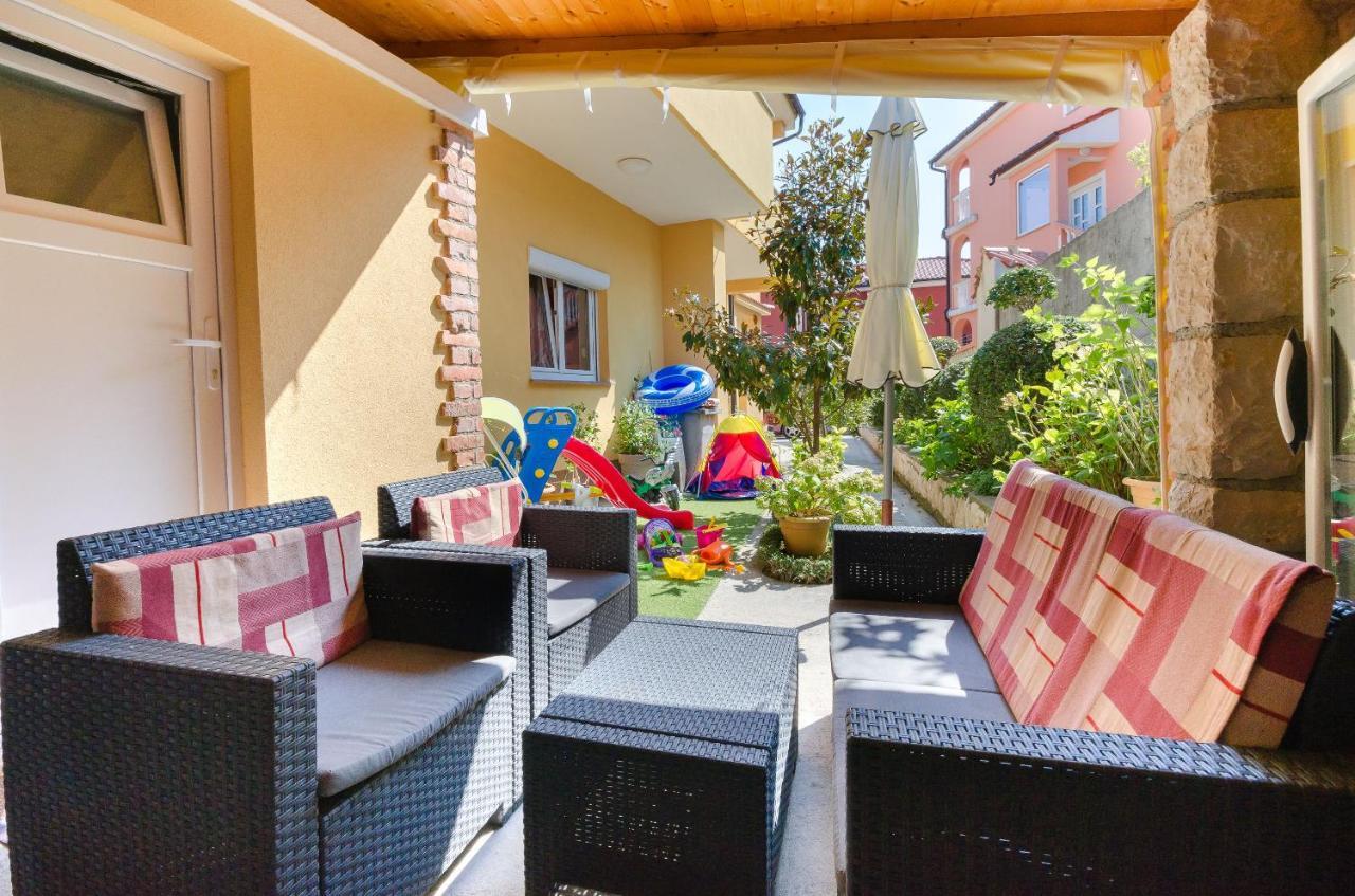 Apartments Mirjana Lopar Exterior foto